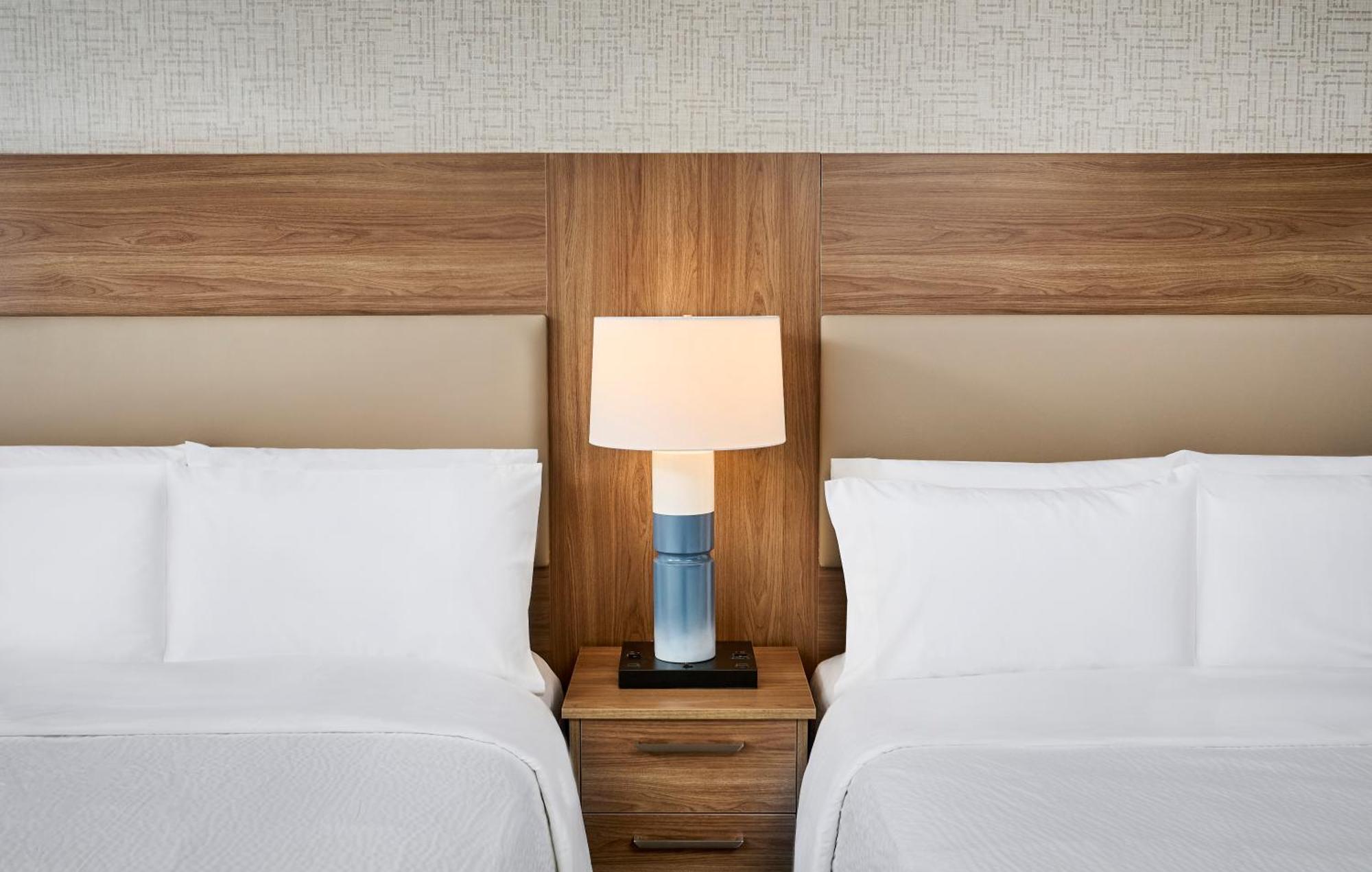 Candlewood Conference Centre By Ihg Hotel Burlington