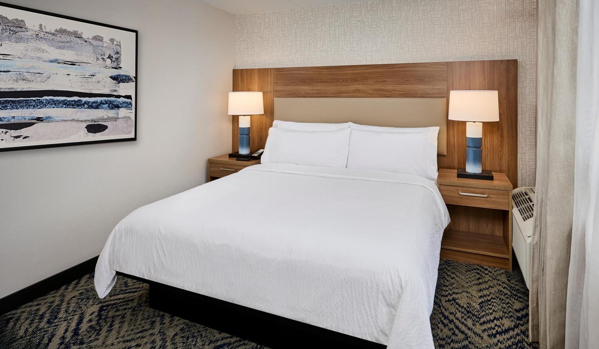 Candlewood Conference Centre By Ihg 2*