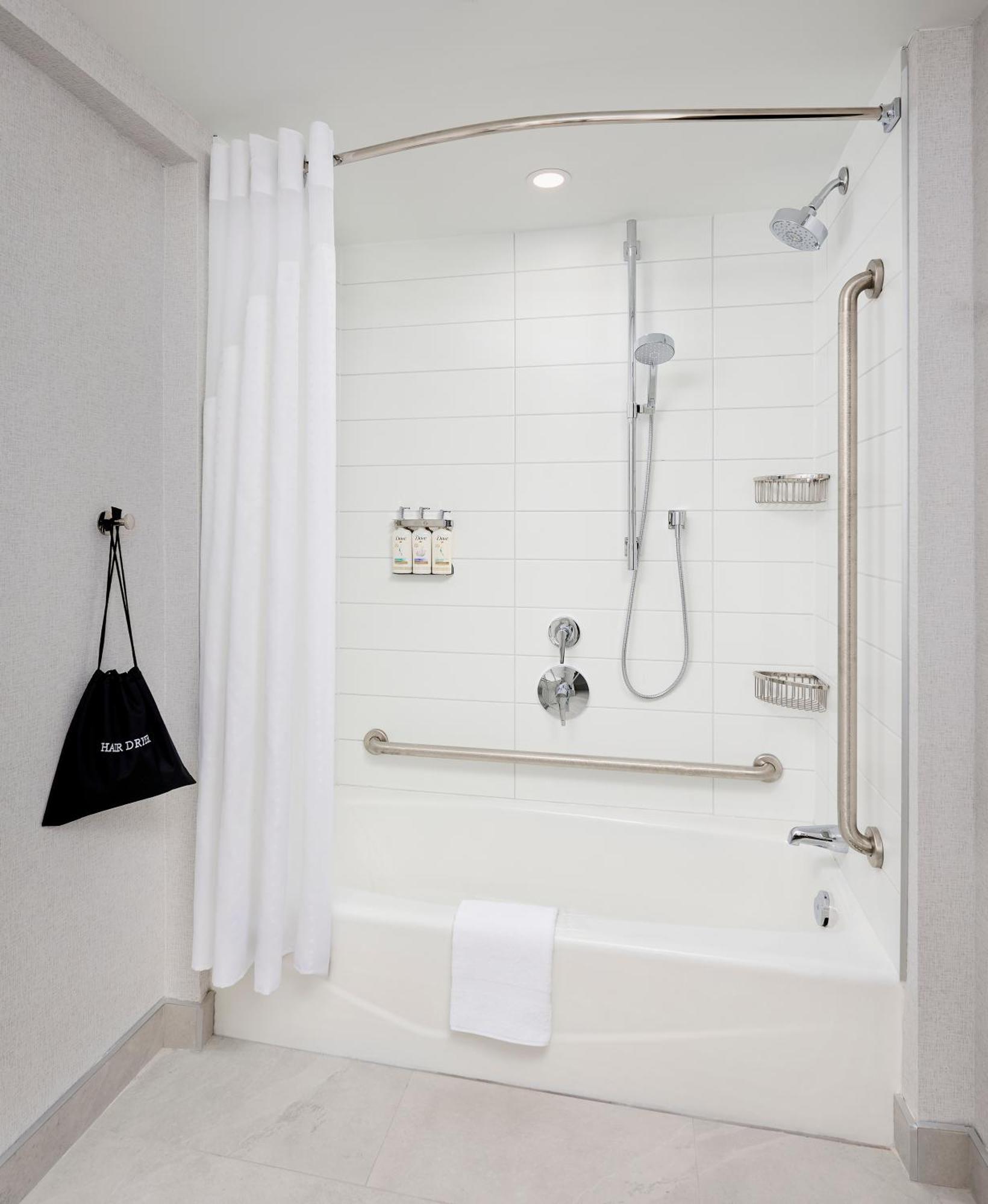 Hotel Candlewood Conference Centre By Ihg